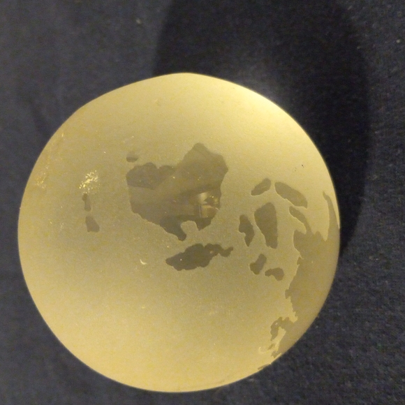 Paperweight - Picture 4 of 4